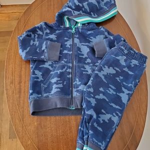 🎉 4/$20 12 month Joe Fresh track suit